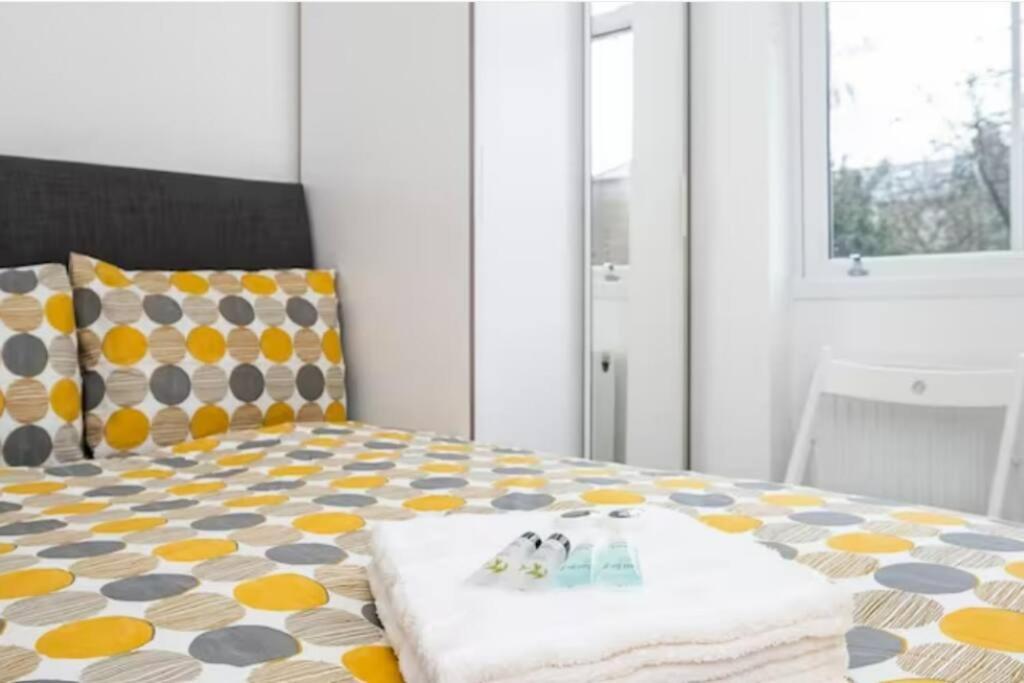Great Location Service And Stay Double Ensuite Room With Shared Kitchen- 5Mins Walk From Tufnell Park Londýn Exteriér fotografie